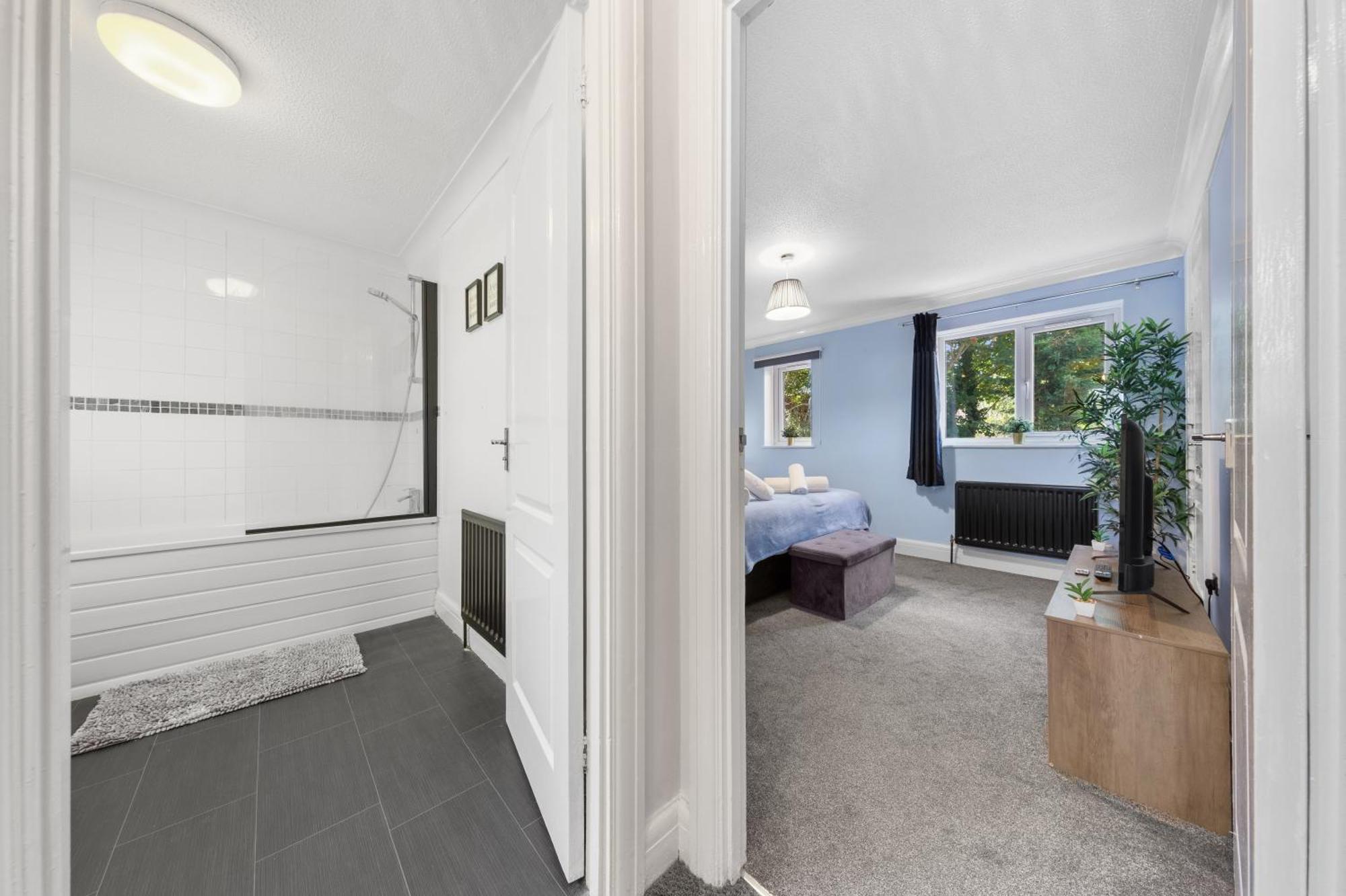 Watford Cozy Full Home - Perfect For Harry Potter Studios! Watford (Hertfordshire) Exterior foto